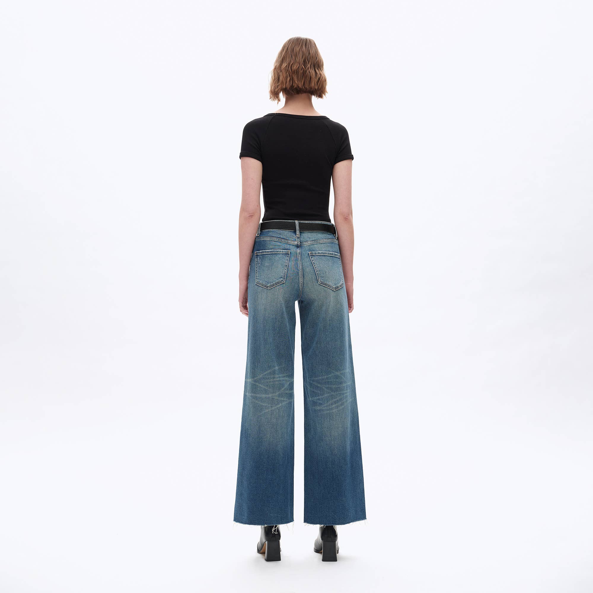 HIGH RISE WIDE LEG DENIM JEANS WITH RAW HEM