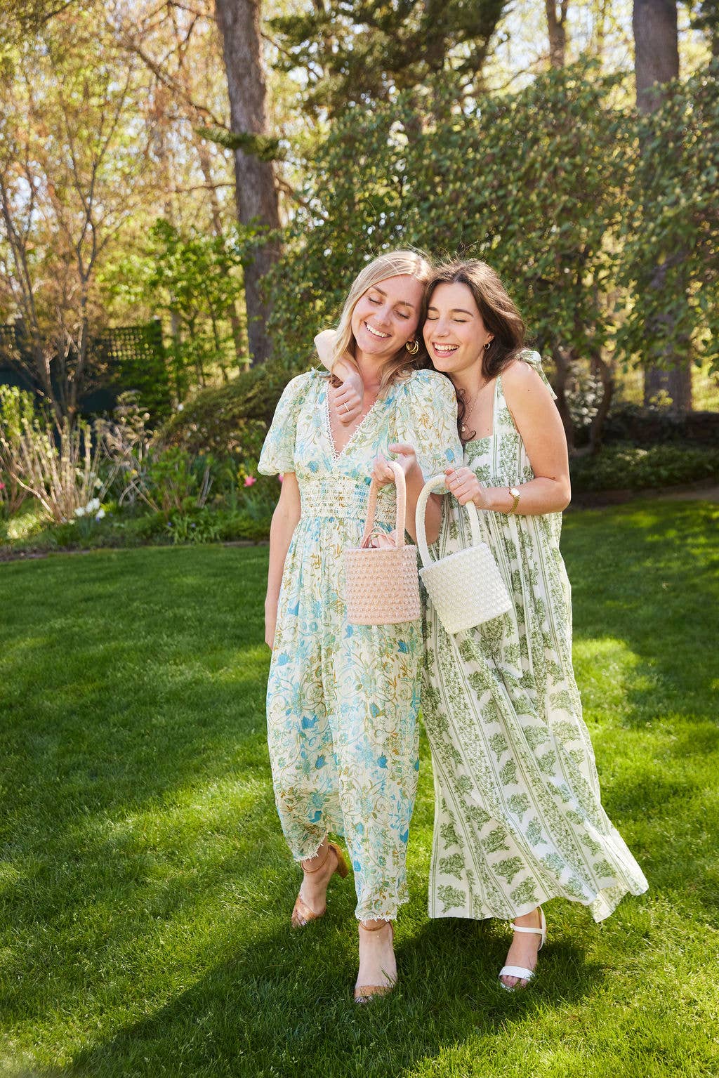 The Saint Tropez - Beaded Bucket Bag in Classic Ivory