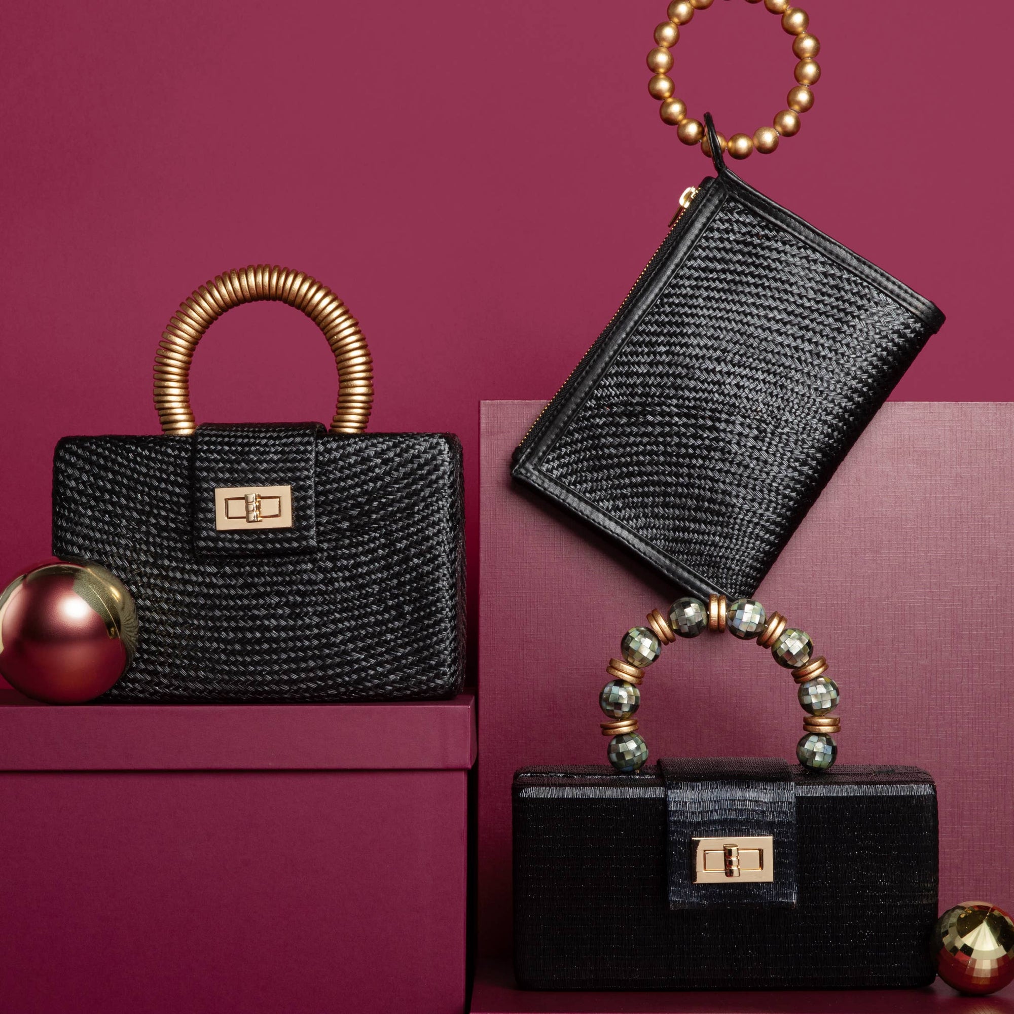 Christmas Evening  Bag - Black with Shell Inlay Bead Handle