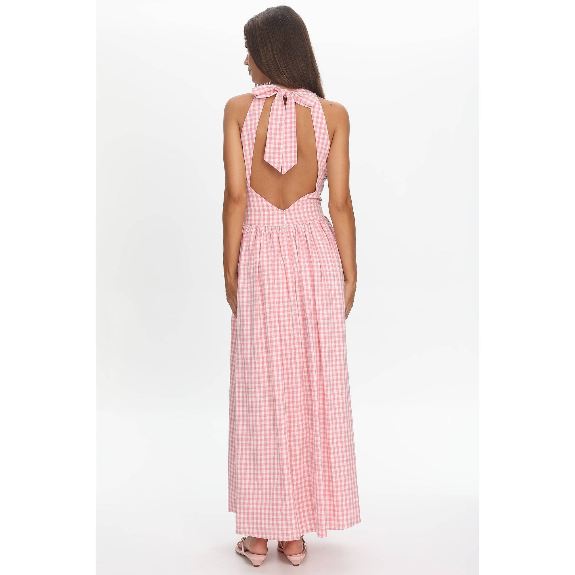 SLEEVELESS HALTER GINGHAM MAXI DRESS – Schuck + Chic