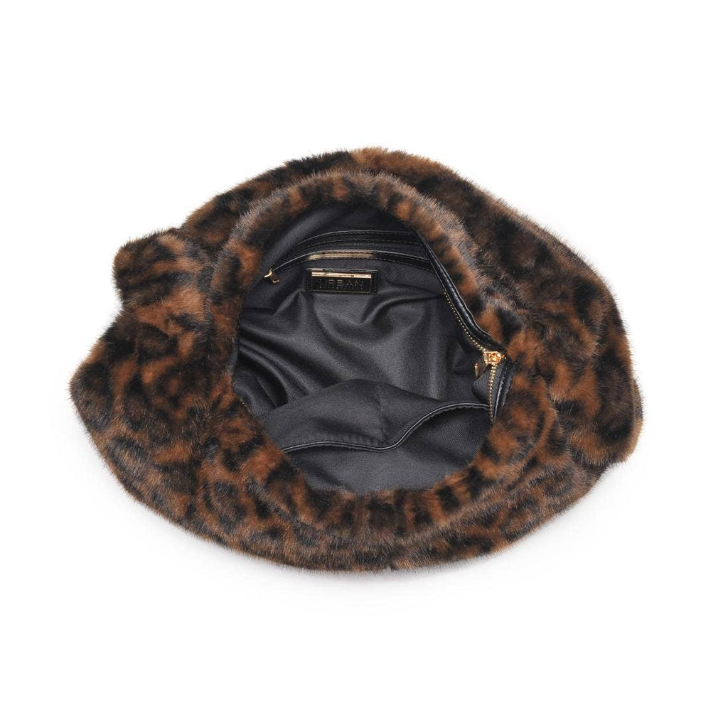Cecilia Hobo