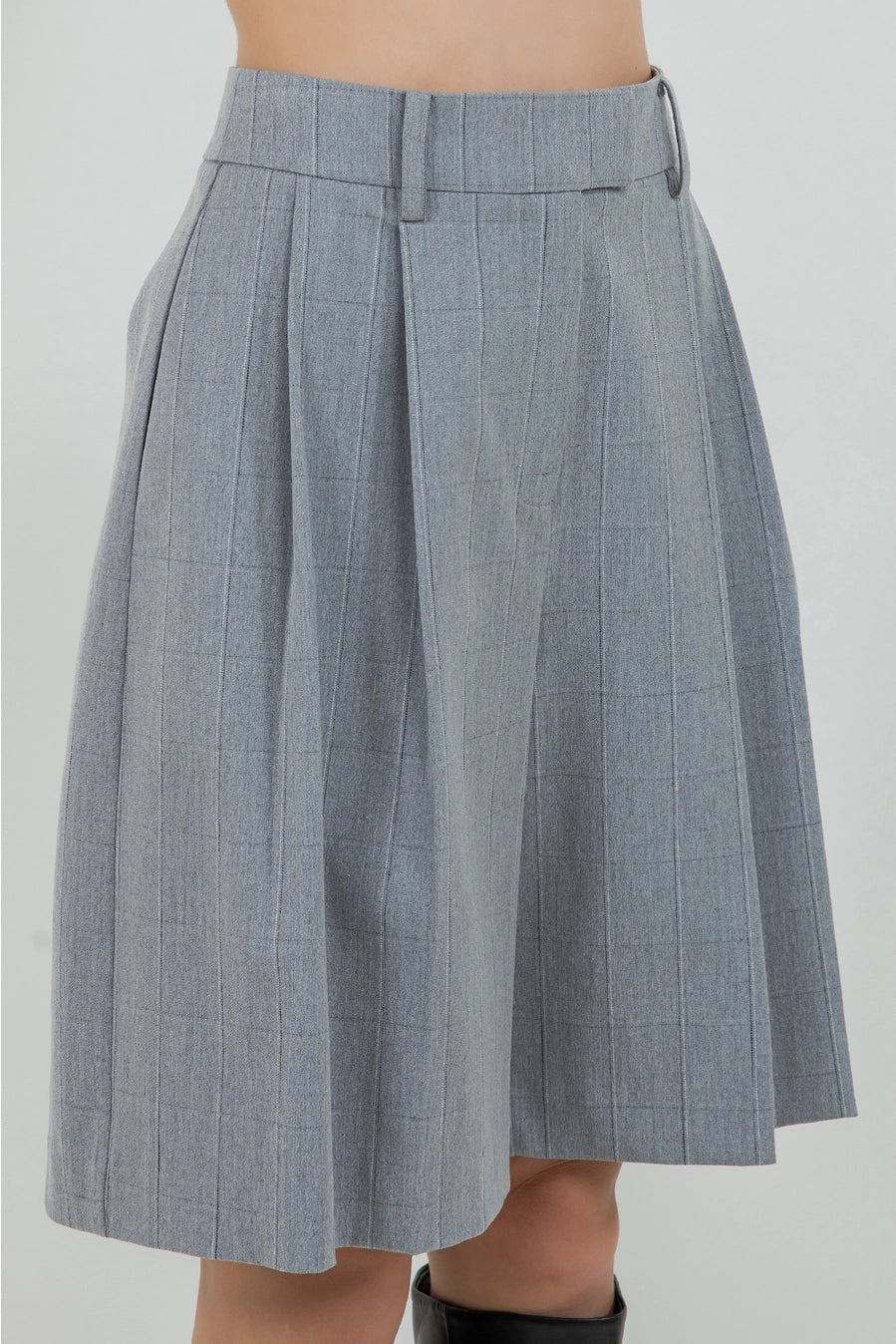 Structured Woven Knee Length Bermuda Shorts - Heather Grey