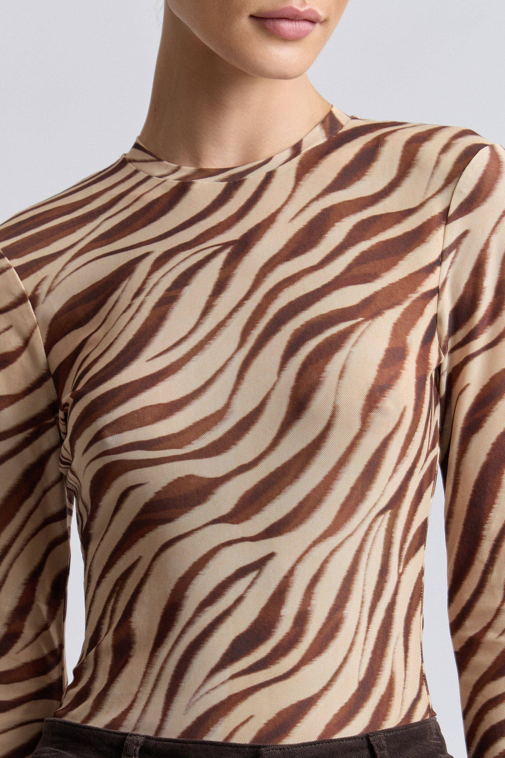 Zebra Stretch Mesh Thumbhole Top