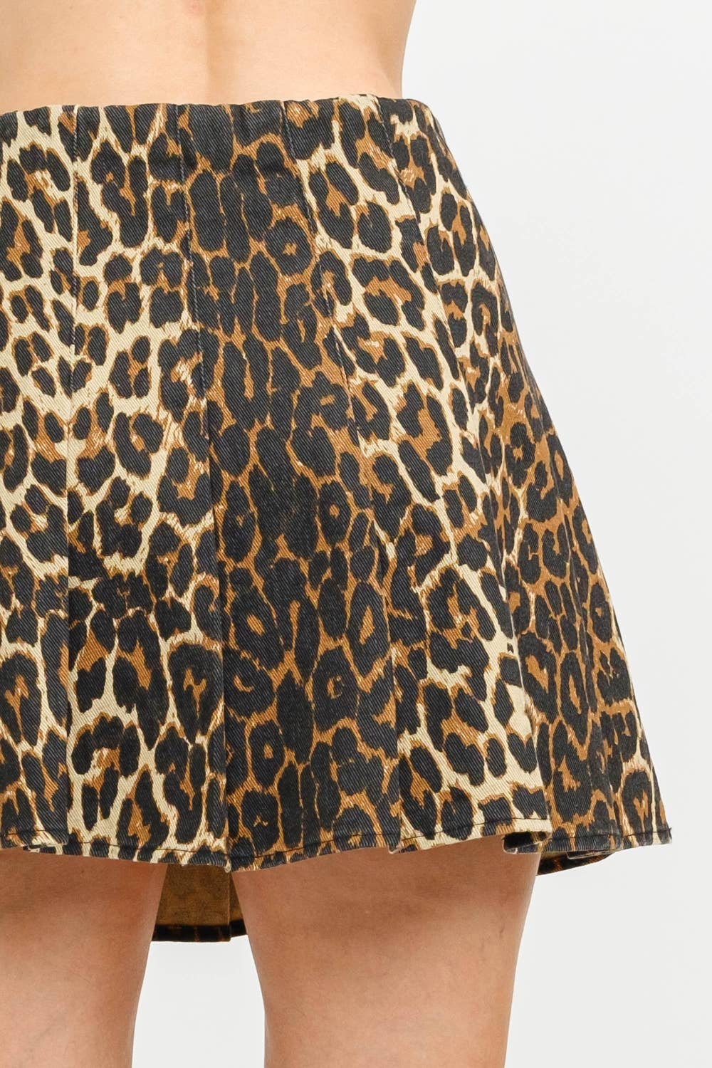 Area Leopard Skirt