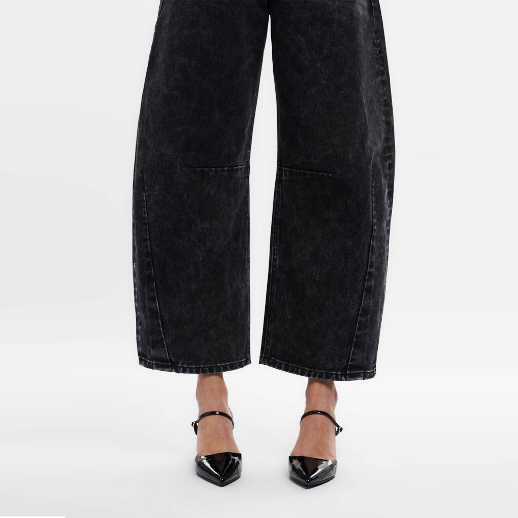 SUPER HIGH RISE TAILORED BARREL JEANS FINISHED HEM