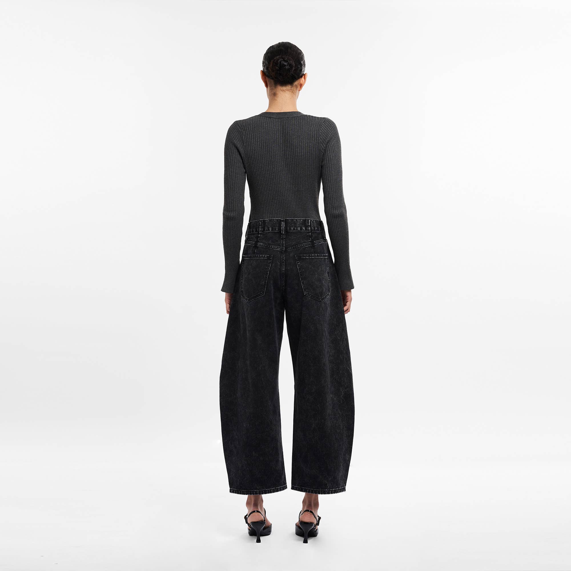 SUPER HIGH RISE TAILORED BARREL JEANS FINISHED HEM