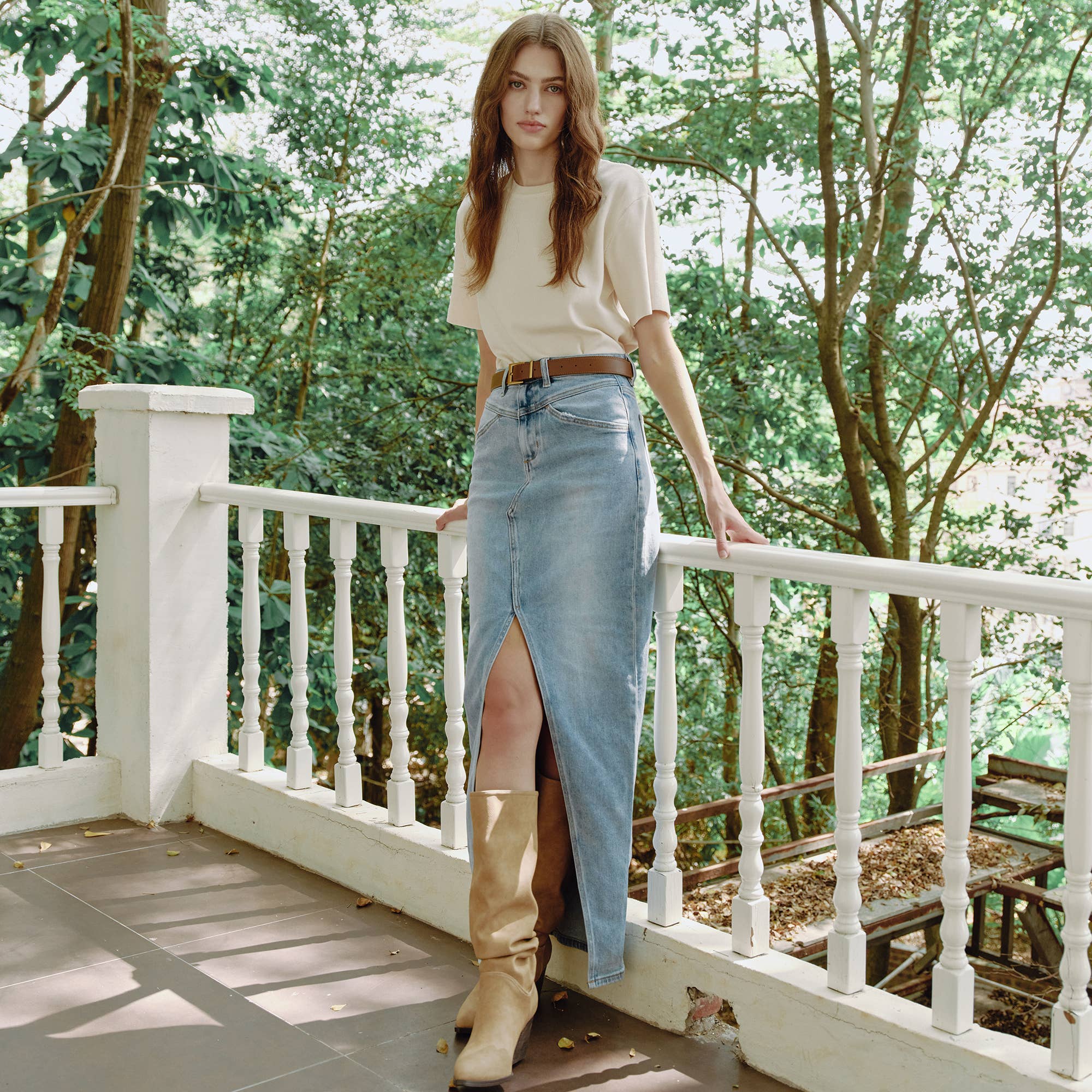 HIGH-LOW DENIM MAXI SKIRT(FINISHED HEM,SLIT)