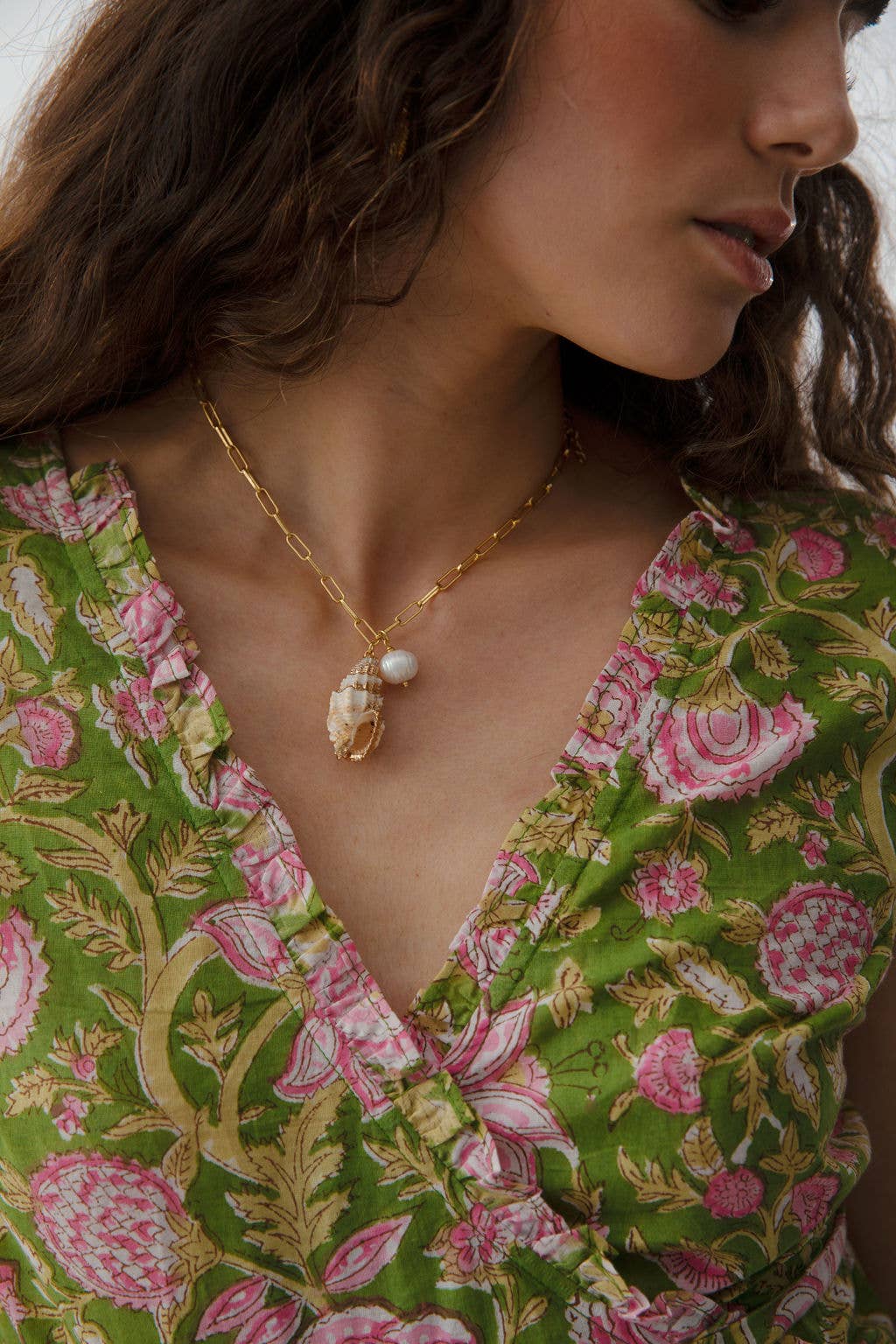 Seashell Conchita And Pearl Necklace