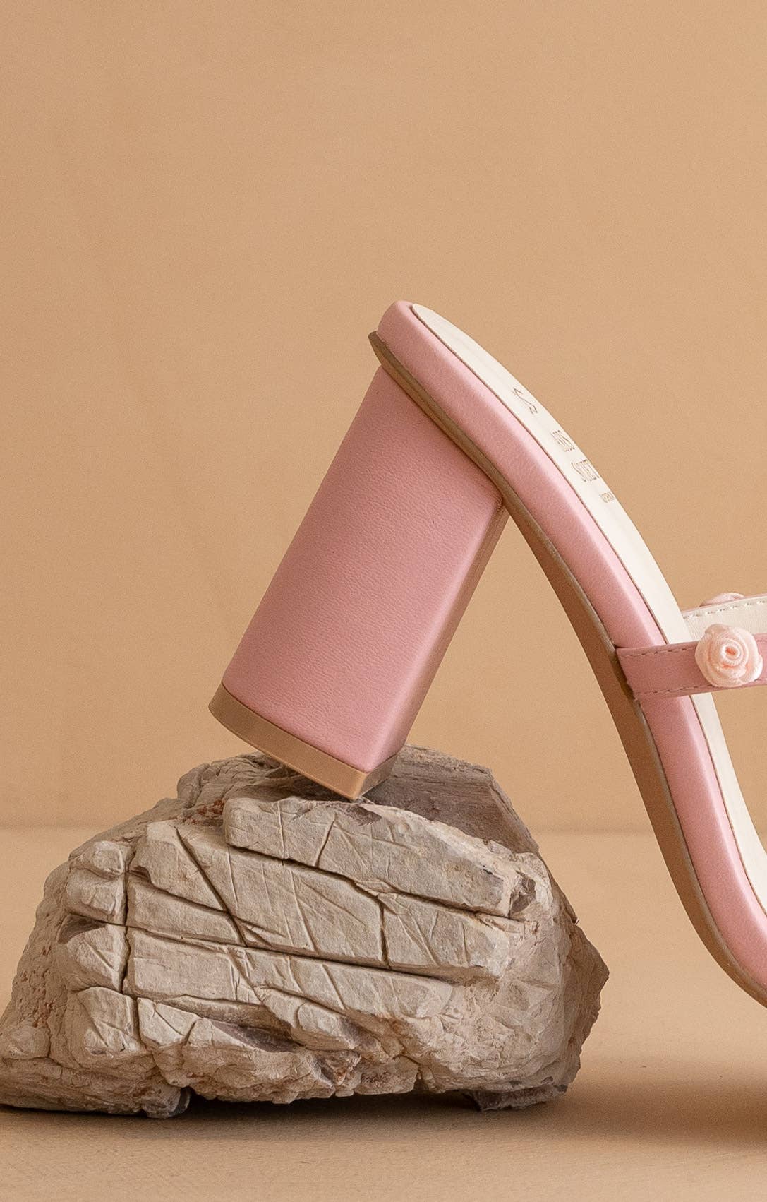 The Nia Pink | Rosette Adorned Heel