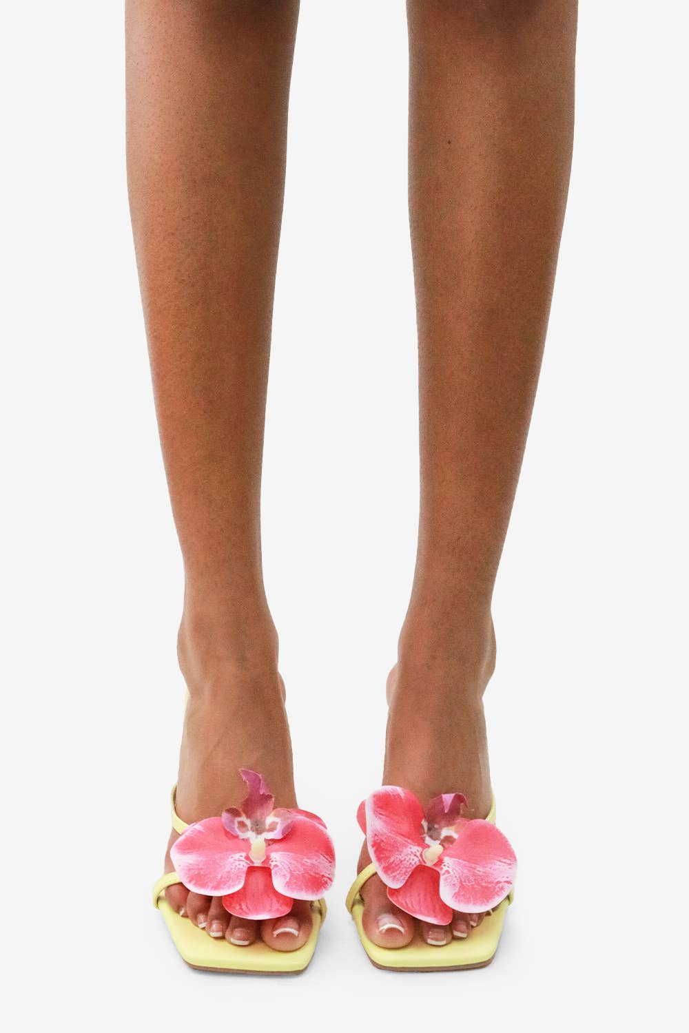Resort Trendy Orchid Thong Heel