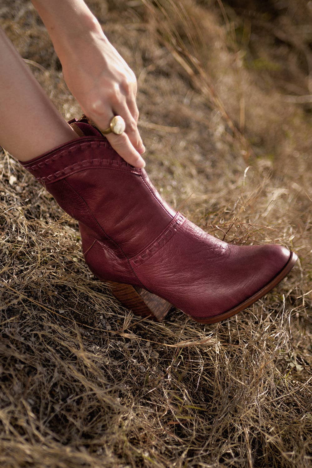 Vivianne Boots - Maroon