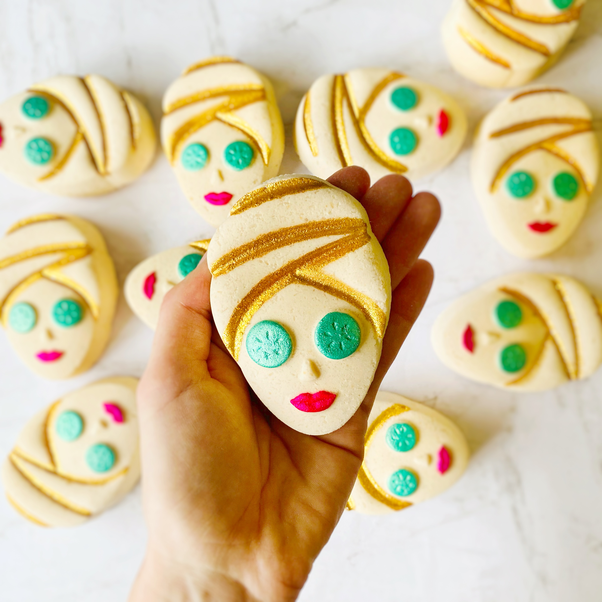 Spa Girl |Hand-painted| Bath Bomb - S A G E